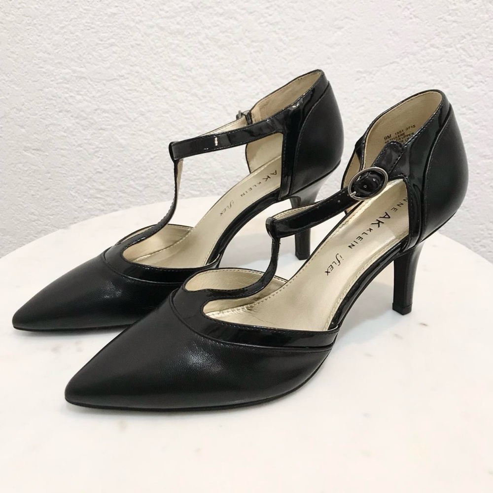 Anne Klein Black T-Strap Heels